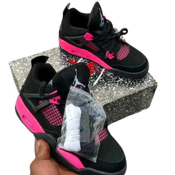 Air Jordan 4 Military