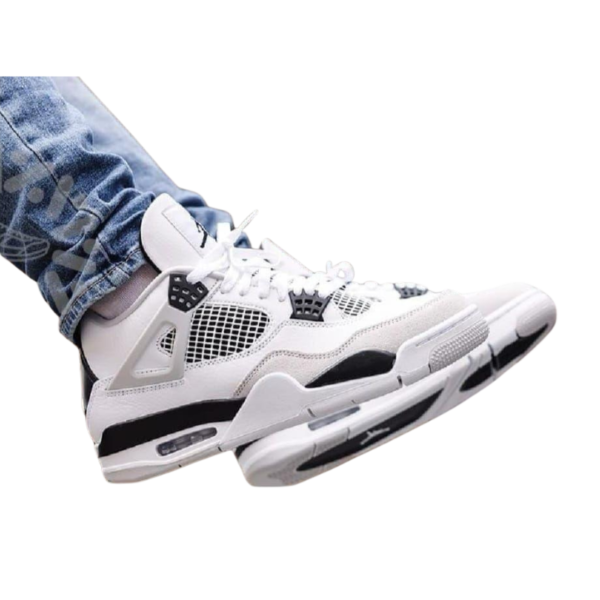 Air Jordan 4 Military