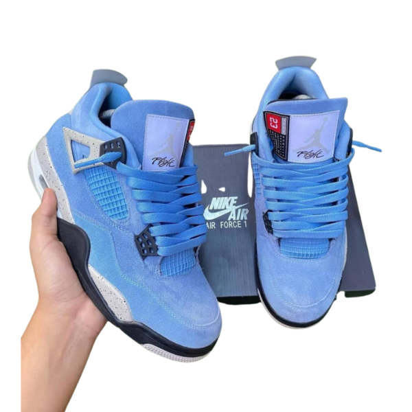 Air Jordan 4 Military